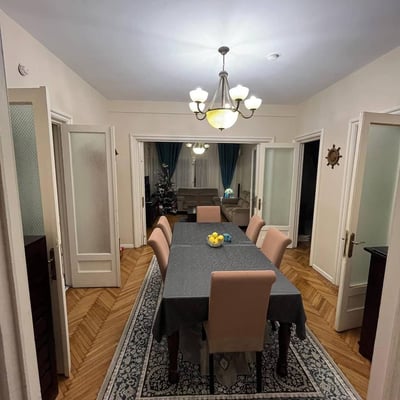 Rent of a comfortable 5-room apartment, 118 m², Old Center, Constanța, Romania